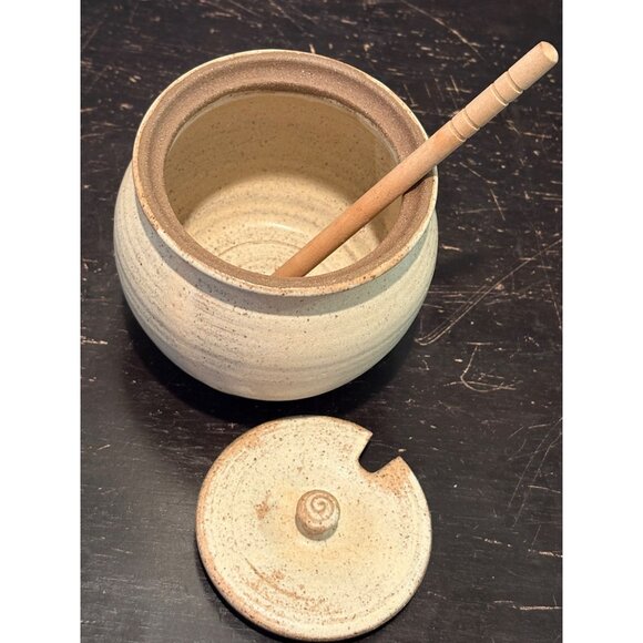 Handcrafted Ceramic Art Pottery Honey Pot Lid & Wooden Dipper Speckled Signed - Picture 5 of 8